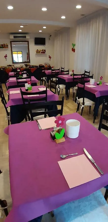 Hotel Susy Riccione 2*,